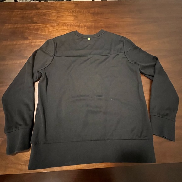 Hugo boss sweater - Picture 3 of 6